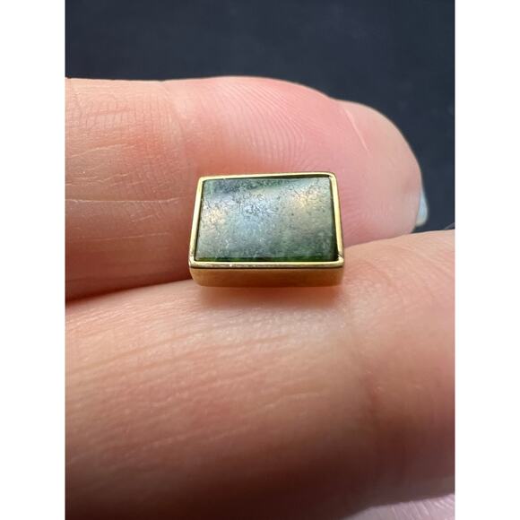 Vintage MCM La Mode Karatclad Nephrite Jade Gold Tone Rectangular Tie Tac - Picture 5 of 11